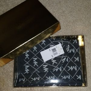 Michael Kors Hat & Scarf Set